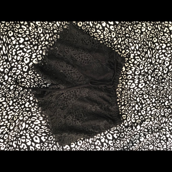 Black Scalloped Shorts - Picture 2 of 3